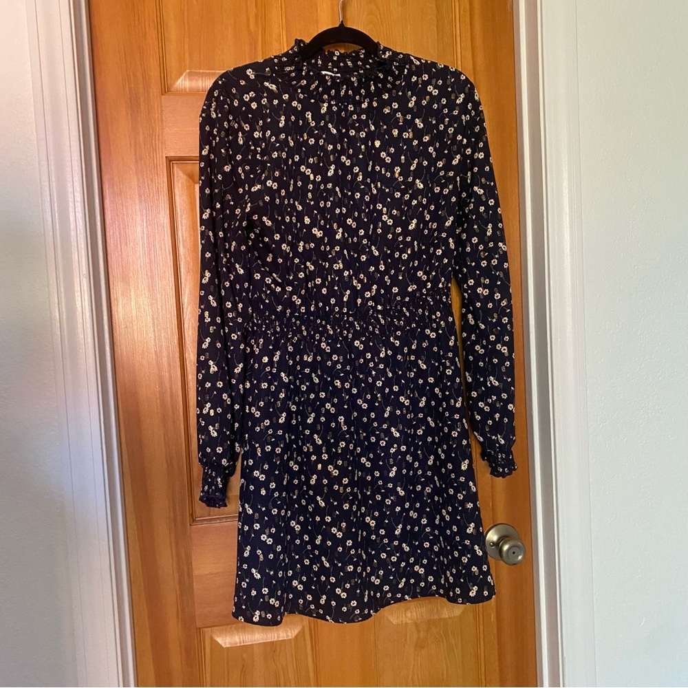 Everly mock neck floral long sleeve dress size L